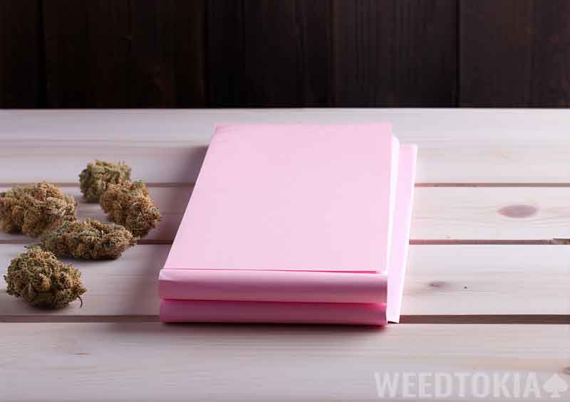 Pink rose petal rolling papers