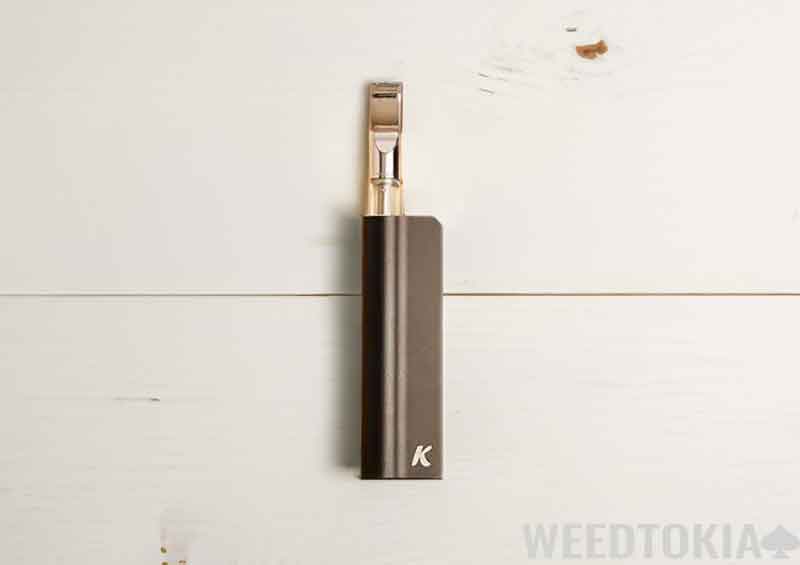 Kandypens C-Box Pro 510-threaded battery resting